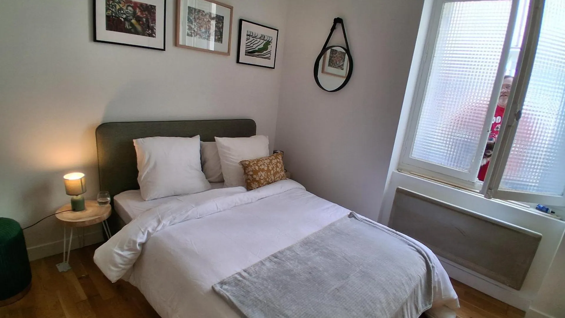 公寓 Center,Mantic And Fantastic Appartement, 1 Minute Metro ,Close To Eiffel Tour And Louvre Meusm
