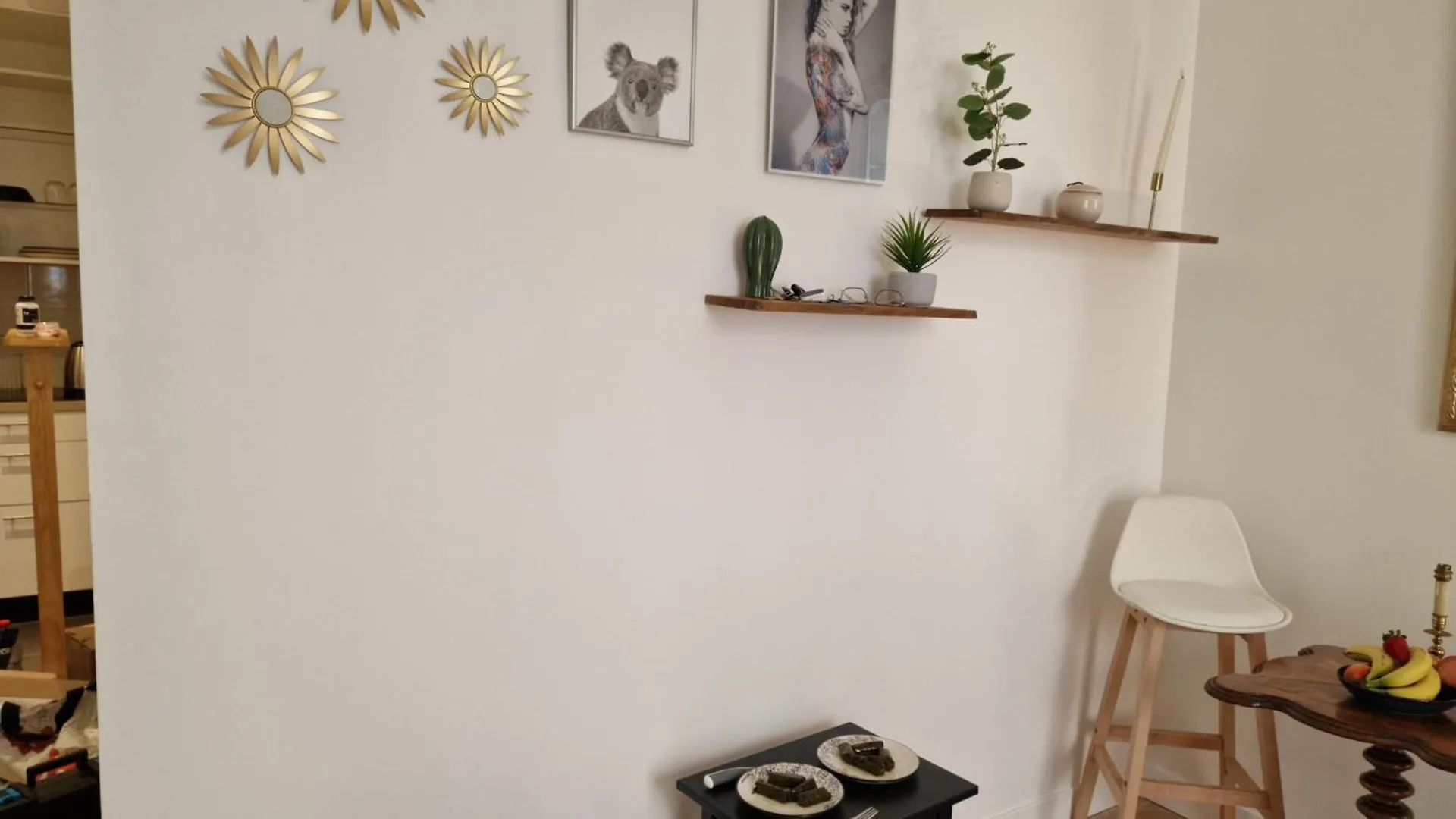 Apartment Center,Mantic And Fantastic Appartement, 1 Minute Metro ,Close To Eiffel Tour And Louvre Meusm